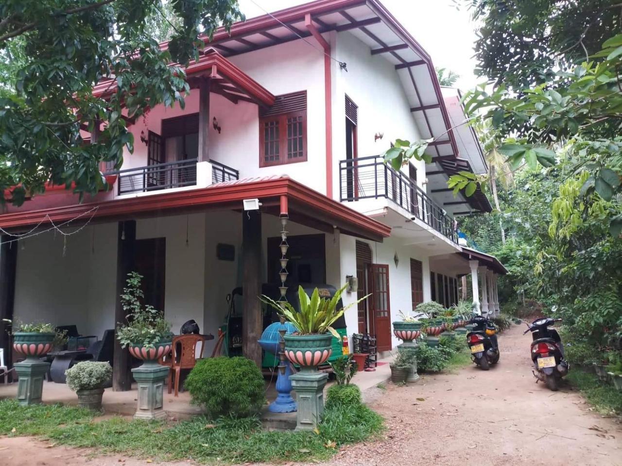 Piumi House Dickwella Exterior foto